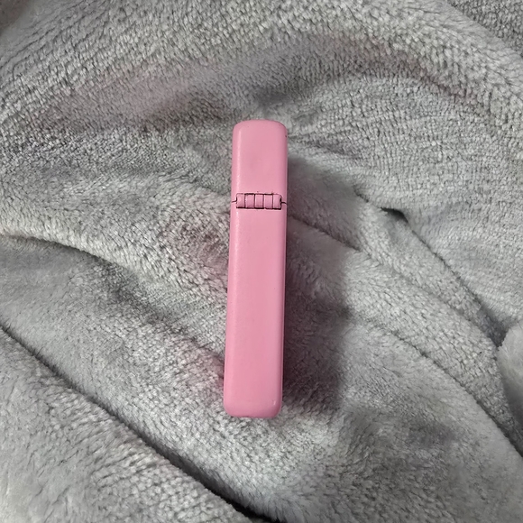 Playboy Bunny 🐰 Pink RARE Y2K-Vintage Zippo Lighter - Picture 4 of 8
